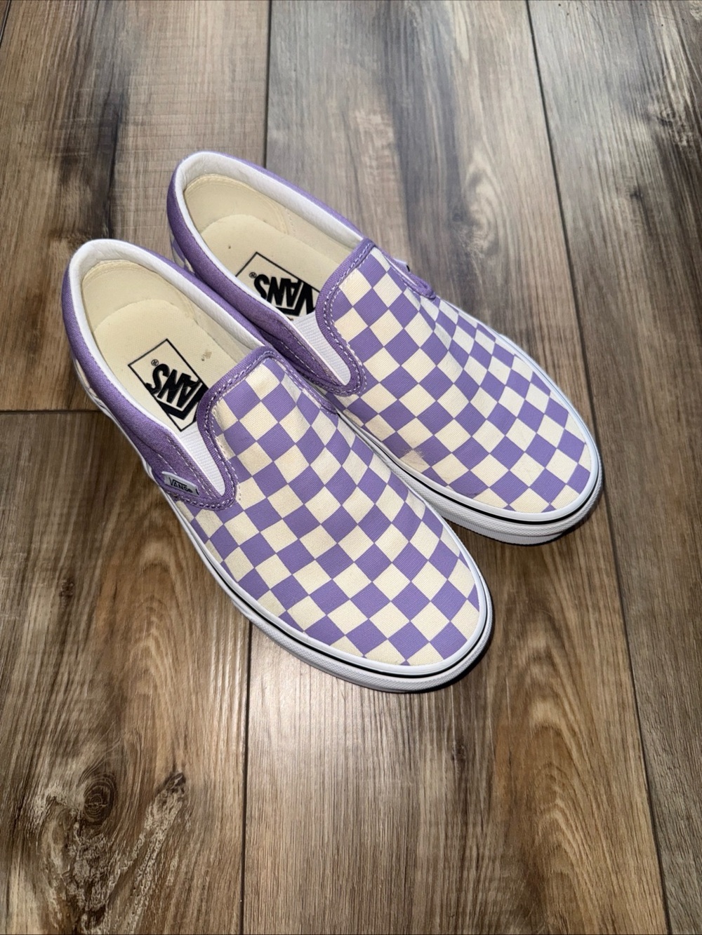 Vans women’s Classic Slip-On Checkerboard Shoes - Lavender/White